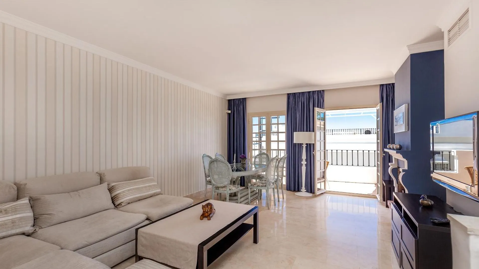 Aloha Pueblo With Sea Views Apartment Marbella Spain