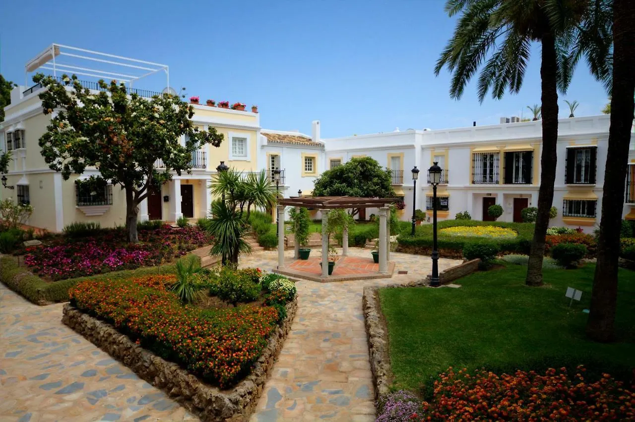 Aloha Pueblo With Sea Views Apartment Marbella